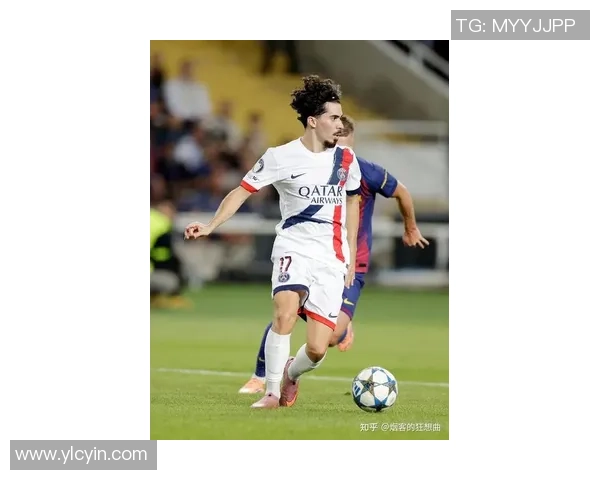 姆巴佩在赛场上的传奇表现与未来发展潜力的深度分析